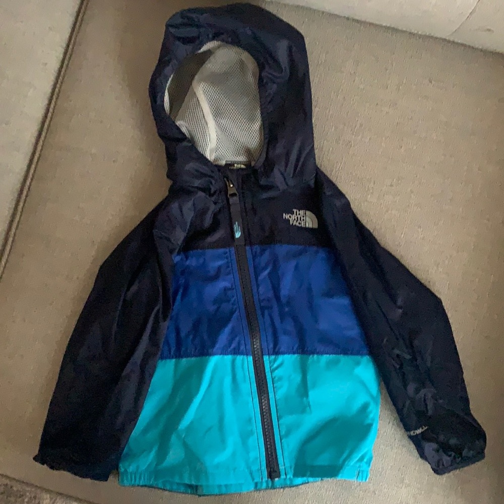 North face windbreaker